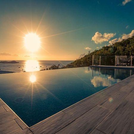 Sunset Palm - Villa Creole Avec Piscine Face Au Coucher De Soleil Et A La Reserve Cousteau Bouillante Dış mekan fotoğraf